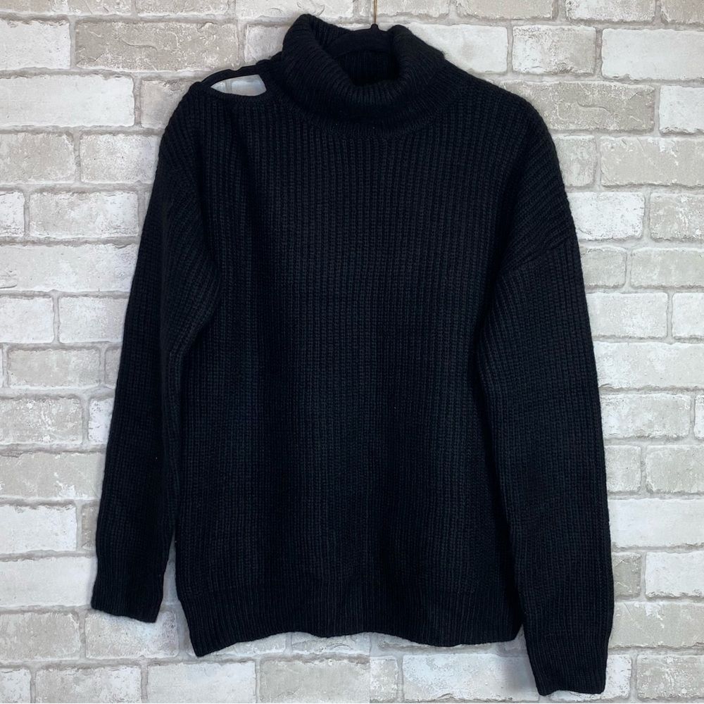 Studio B By Bobeau Black Chunky Knit Turtleneck Sweater Size L